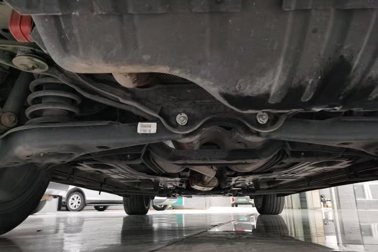 Used Wey VV7 2017 2.0T Flagship Model Rear Bumper Underside