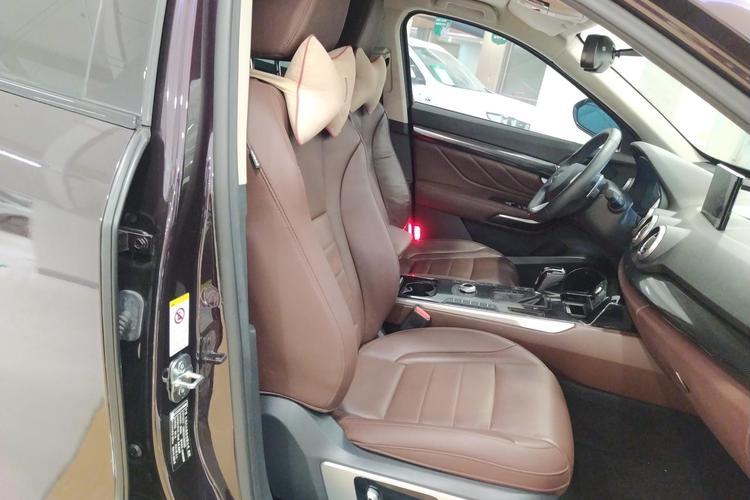 Used Wey VV7 2017 2.0T Flagship Model Right Front Seat
