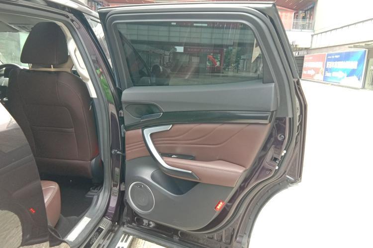 Used Wey VV7 2017 2.0T Flagship Model Right Rear Door Interior