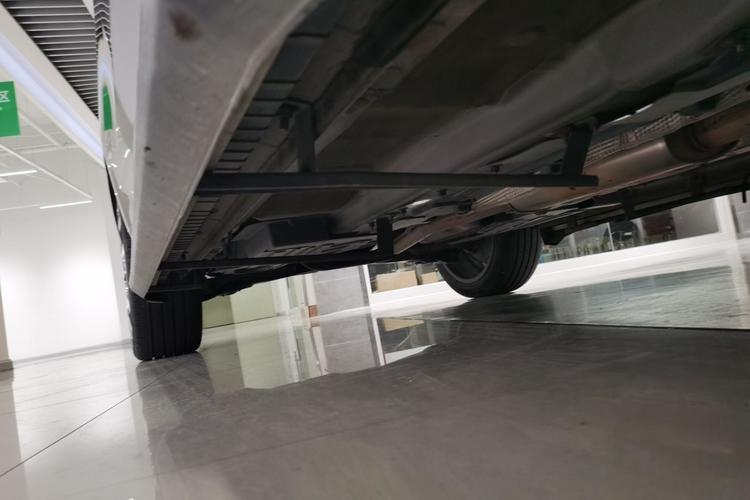 Used Wey VV7 2017 2.0T Flagship Model Right Side Sill