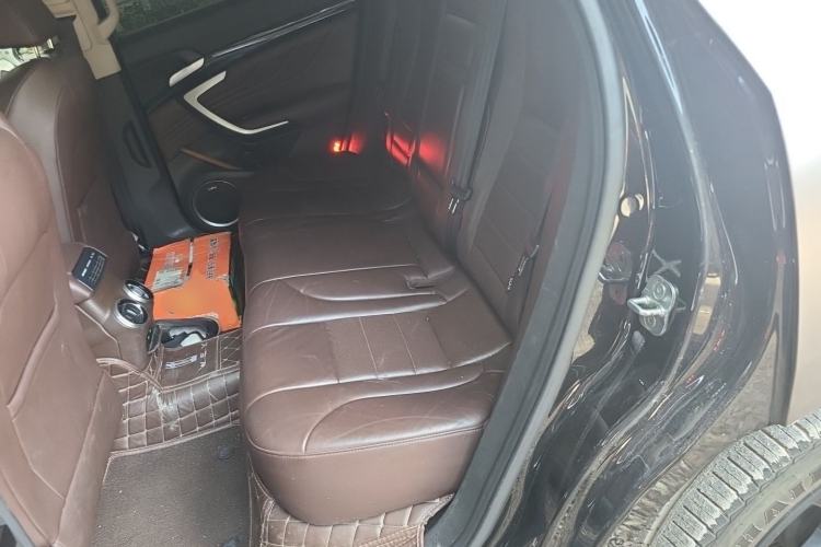 Used Wey VV7 2017 2.0T Flagship Model Left Rear Seat