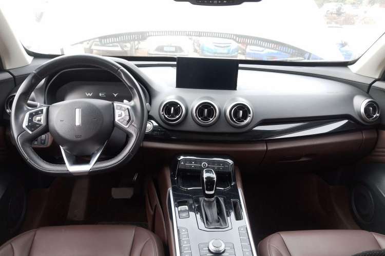 Used Wey VV7 2017 2.0T Ultra-Luxury Version Center Console