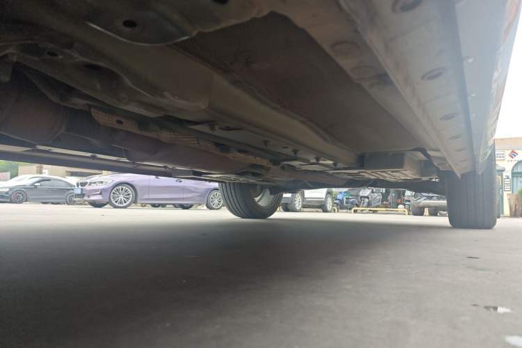 Used Wey VV7 2017 2.0T Flagship Model Chassis Front Left
