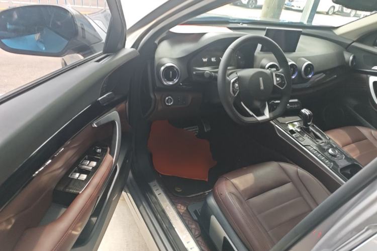 Used Wey VV7 2017 2.0T Flagship Model Driver Seat