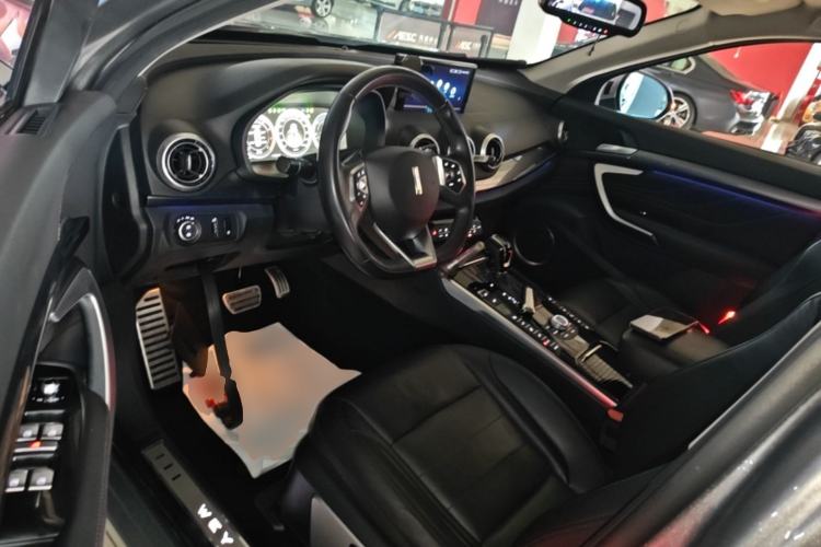 Used Wey VV7 2017 2.0T Flagship Model Driver Seat