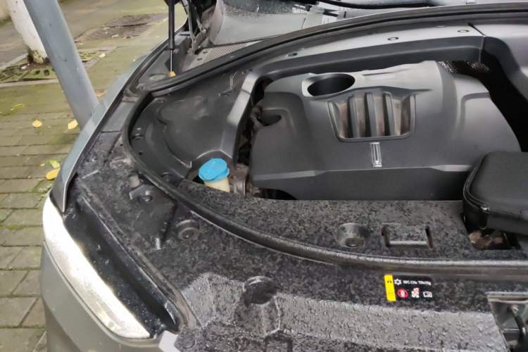 Used Wey VV7 2017 2.0T Flagship Model Engine Bay Right