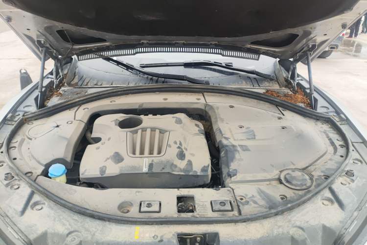 Used Wey VV7 2017 2.0T Ultra-Luxury Version Engine Bay