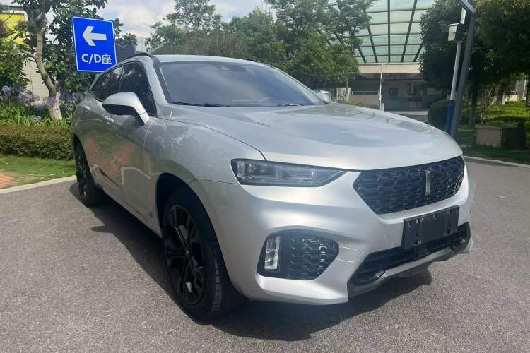 Used Wey VV7 2017 2.0T Flagship Model Exterior 2
