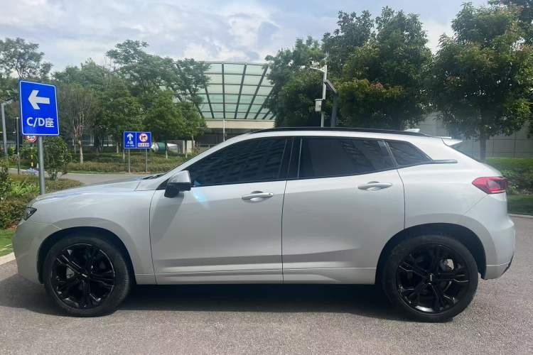 Used Wey VV7 2017 2.0T Flagship Model Exterior 4