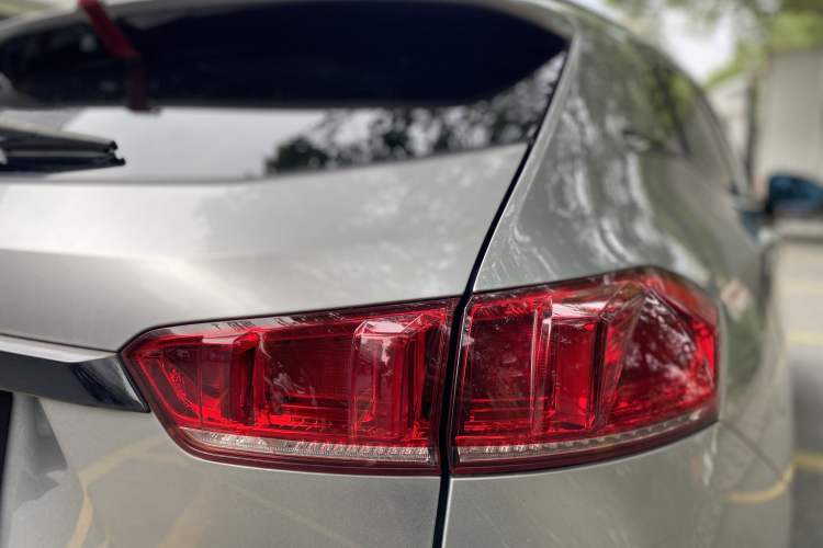 Used Wey VV7 2017 2.0T Flagship Model Exterior 5