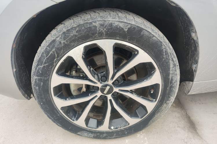 Used Wey VV7 2017 2.0T Ultra-Luxury Version Exterior 7