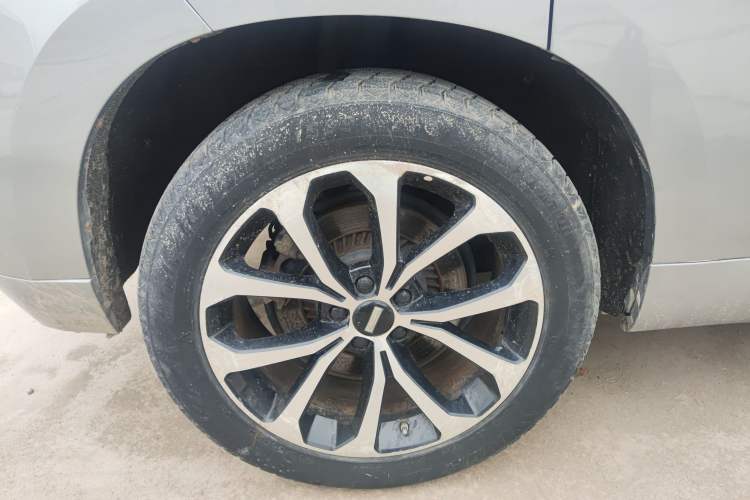 Used Wey VV7 2017 2.0T Ultra-Luxury Version Exterior 8