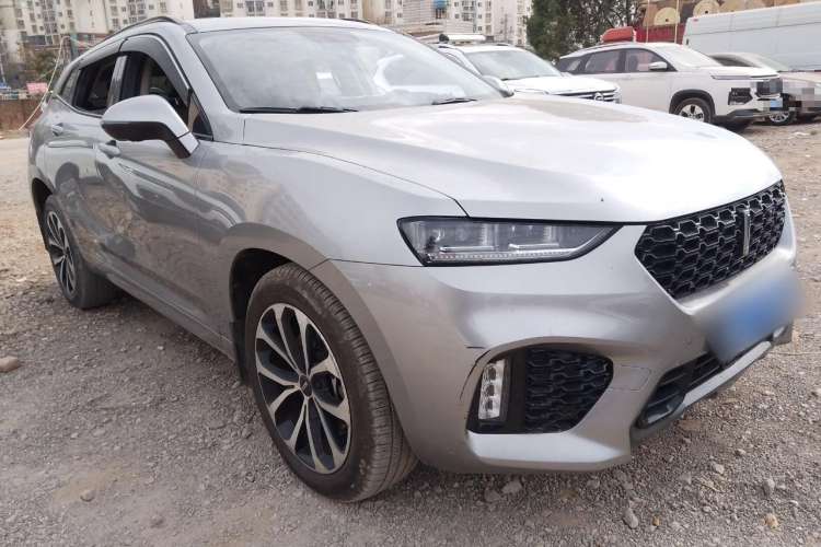 Used Wey VV7 2017 2.0T Ultra-Luxury Version Front Right 45 Deg