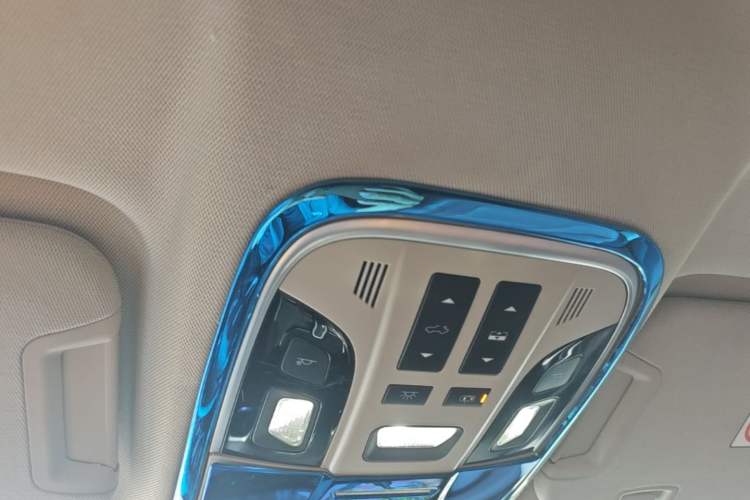 Used Wey VV7 2017 2.0T Flagship Model Headliner