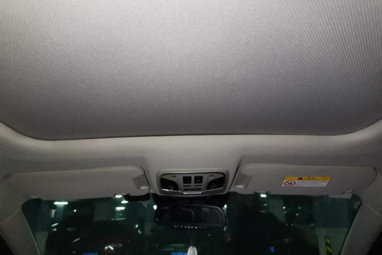 Used Wey VV7 2017 2.0T Flagship Model Headliner