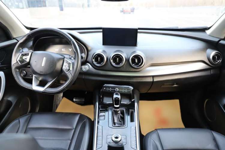 Used Wey VV7 2017 2.0T Ultra-Luxury Version Interior 1