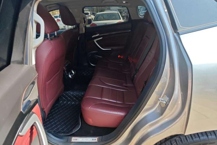 Used Wey VV7 2017 2.0T Flagship Model Interior 1