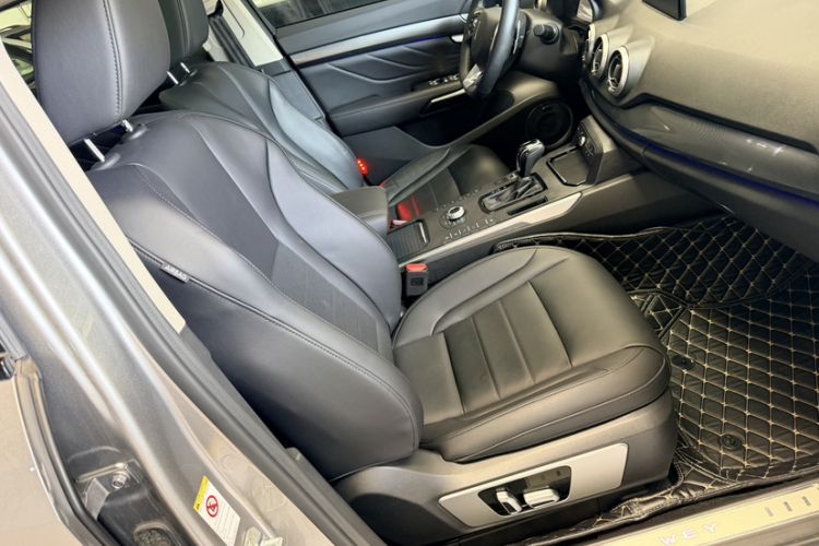 Used Wey VV7 2017 VV7c 2.0T Flagship Model Interior 1