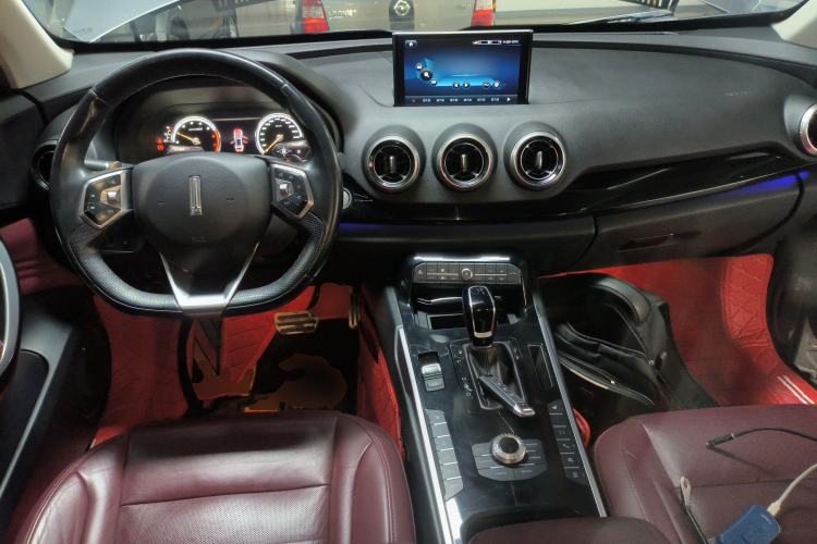 Used Wey VV7 2017 2.0T Flagship Model Interior 2