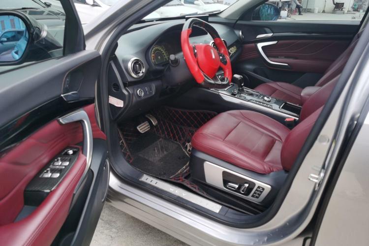 Used Wey VV7 2017 2.0T Flagship Model Interior 2