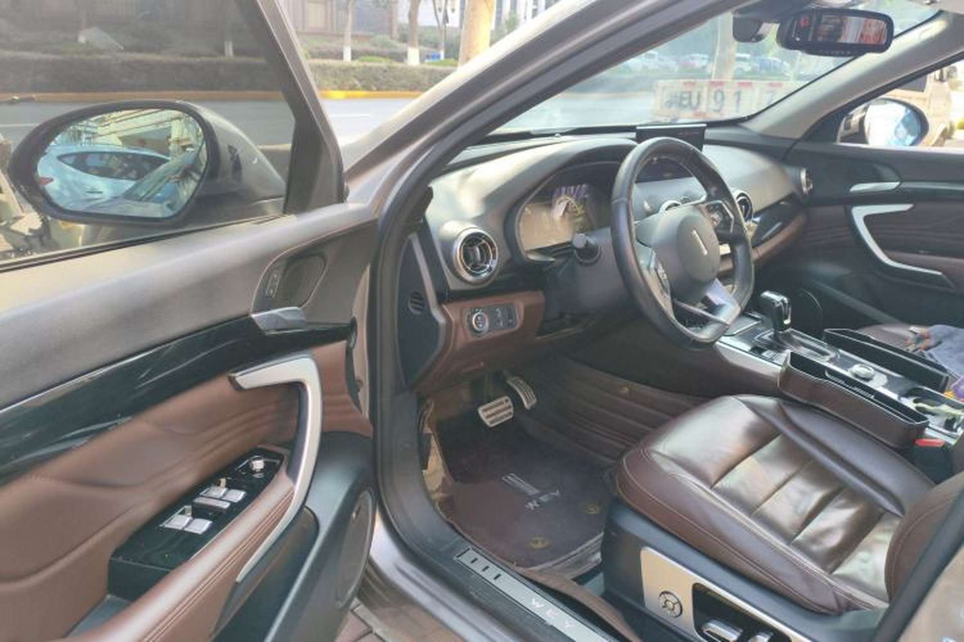 Used Wey VV7 2017 2.0T Flagship Model Interior 3