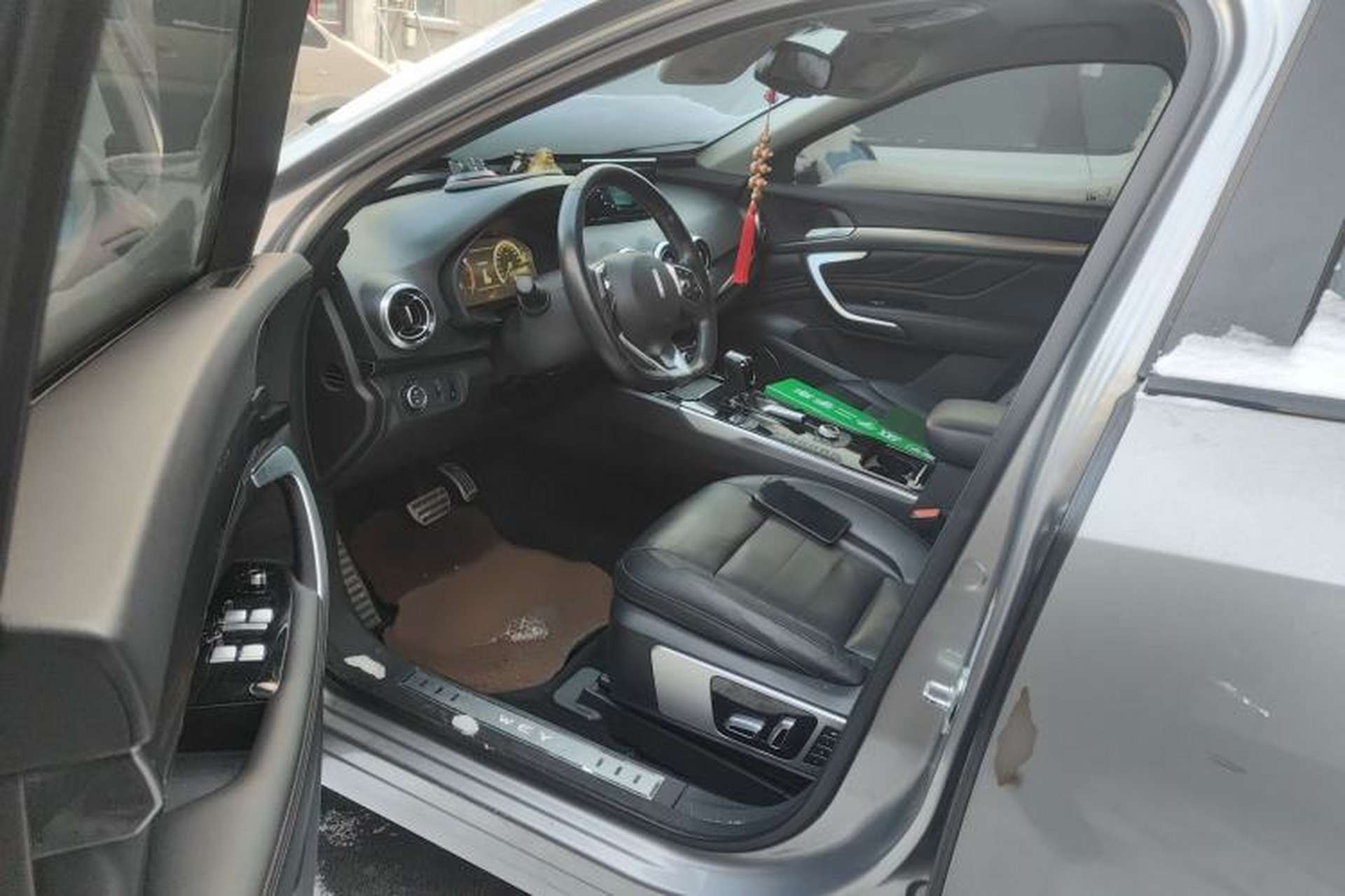 Used Wey VV7 2017 2.0T Flagship Model Interior 3