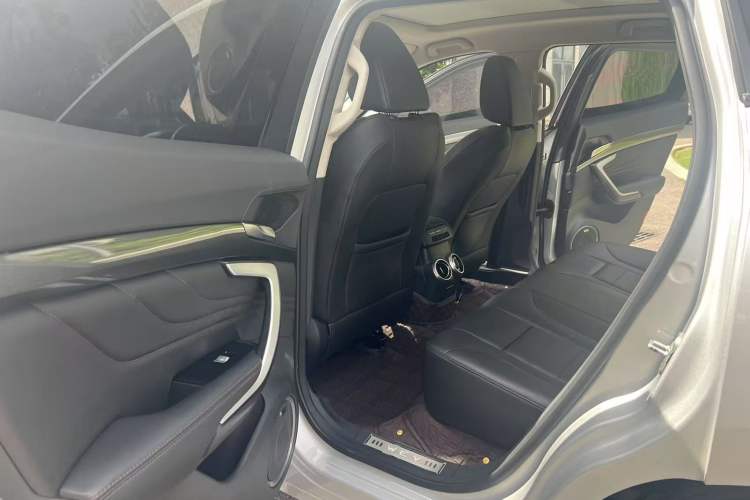 Used Wey VV7 2017 2.0T Flagship Model Interior 3
