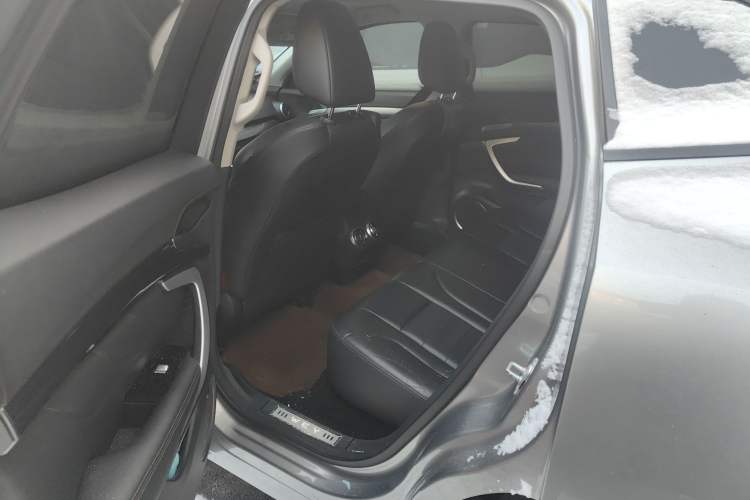 Used Wey VV7 2017 2.0T Flagship Model Interior 4