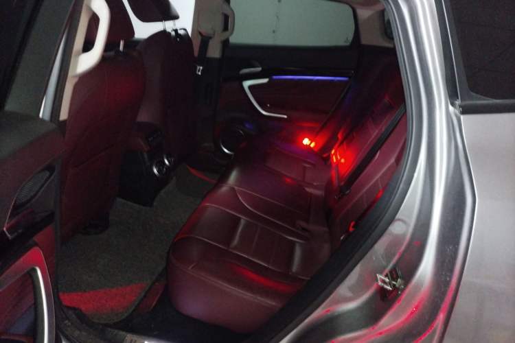 Used Wey VV7 2017 2.0T Flagship Model Interior 4
