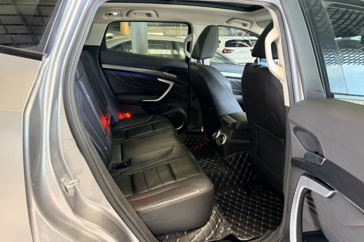 Used Wey VV7 2017 VV7c 2.0T Flagship Model Interior 4