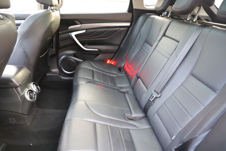 Used Wey VV7 2017 2.0T Ultra-Luxury Version Interior 5