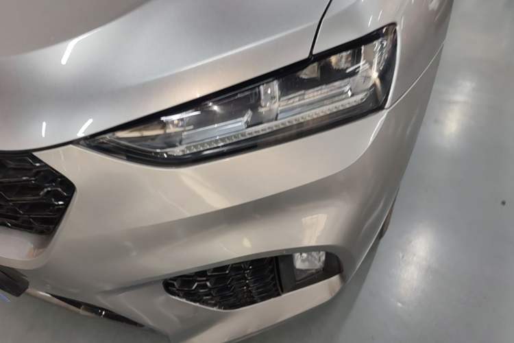 Used Wey VV7 2017 2.0T Flagship Model Left Front Headlight