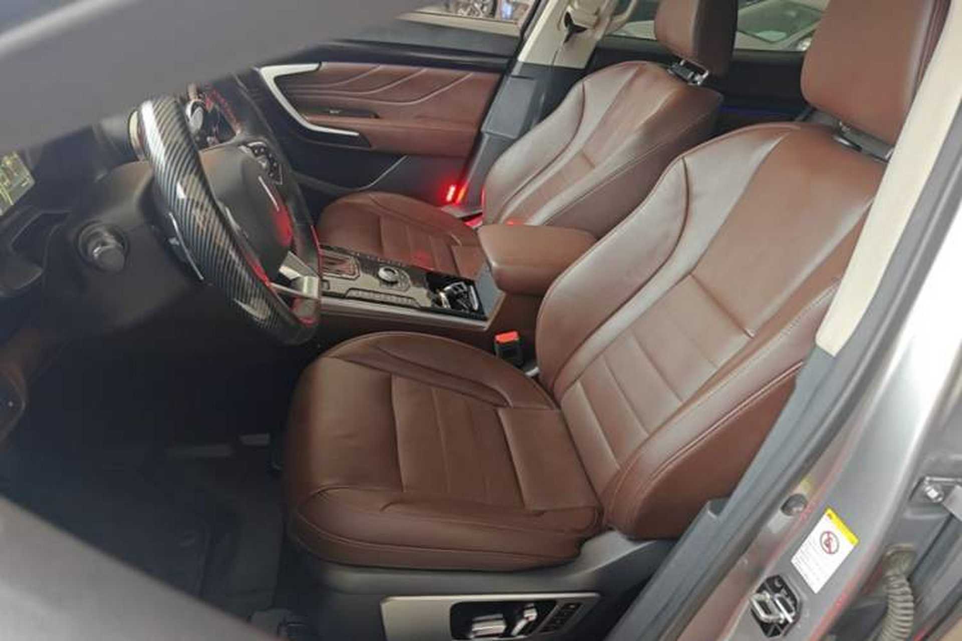 Used Wey VV7 2017 2.0T Flagship Model Left Front Seat