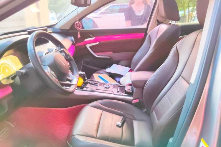 Used Wey VV7 2017 2.0T Flagship Model Left Front Seat