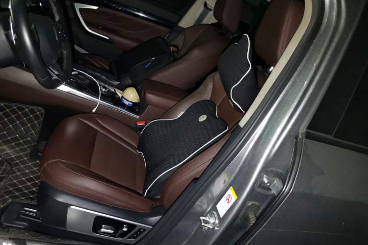 Used Wey VV7 2017 2.0T Flagship Model Left Front Seat