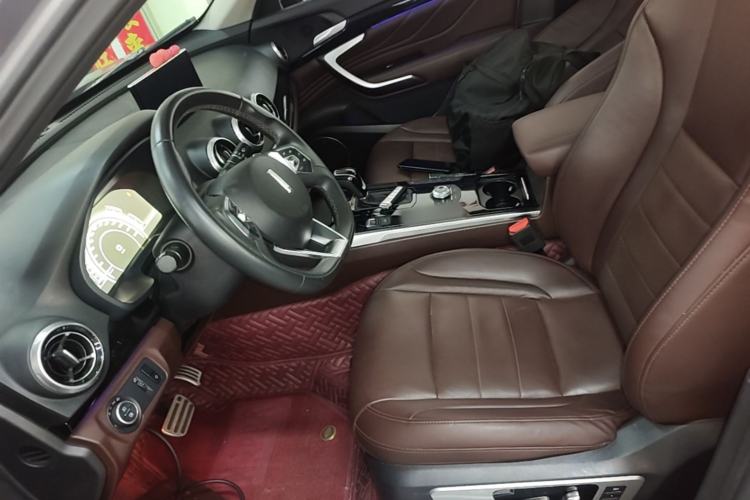 Used Wey VV7 2017 2.0T Flagship Model Left Front Seat