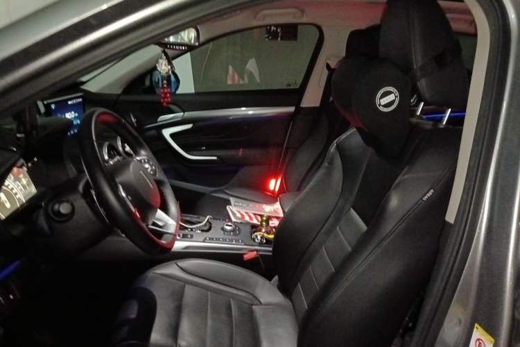 Used Wey VV7 2017 VV7c 2.0T Flagship Model Left Front Seat