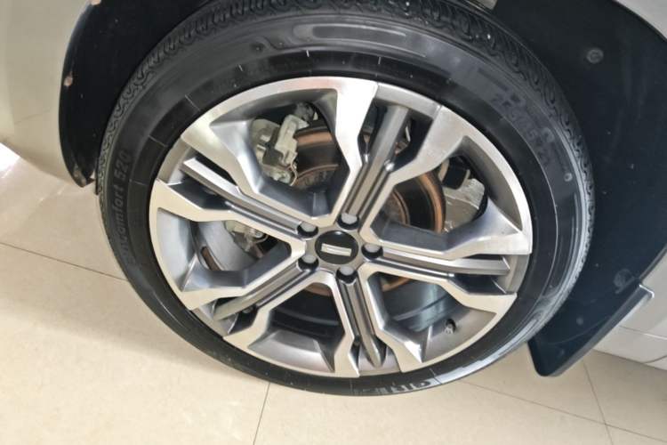 Used Wey VV7 2017 2.0T Flagship Model Left Front Wheel Hub