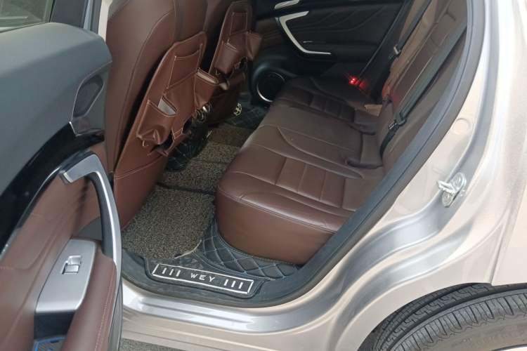 Used Wey VV7 2017 2.0T Flagship Model Left Rear Seat