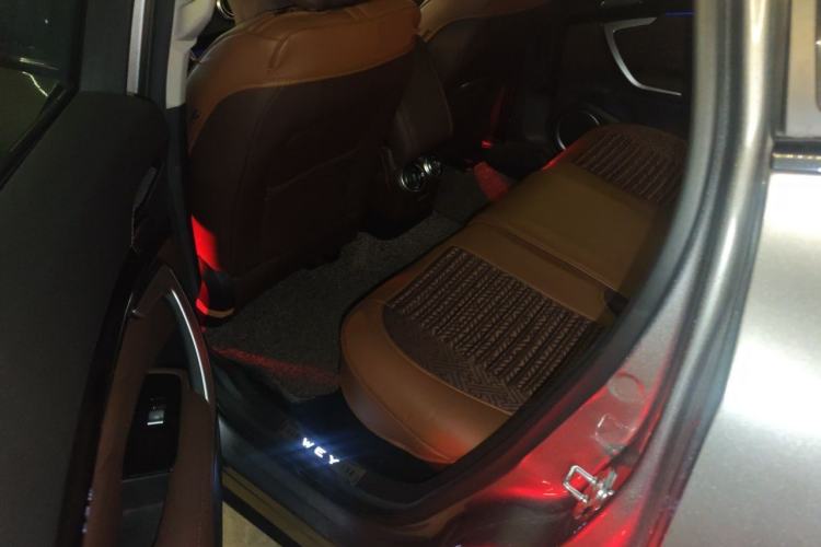 Used Wey VV7 2017 2.0T Flagship Model Left Rear Seat