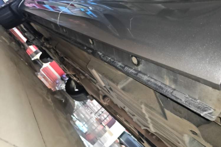 Used Wey VV7 2017 2.0T Flagship Model Left Side Sill