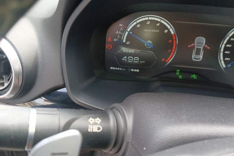 Used Wey VV7 2017 2.0T Flagship Model Odometer Close Up