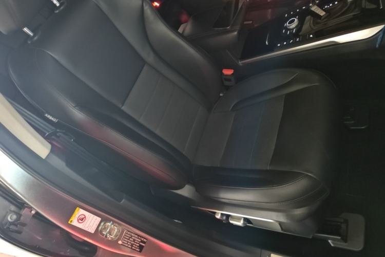 Used Wey VV7 2017 2.0T Flagship Model Right Front Seat