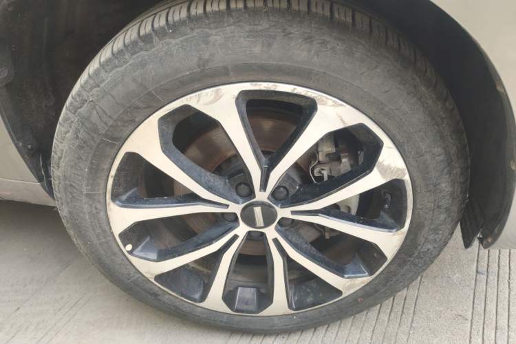 Used Wey VV7 2017 2.0T Ultra-Luxury Version Right Front Wheel Hub