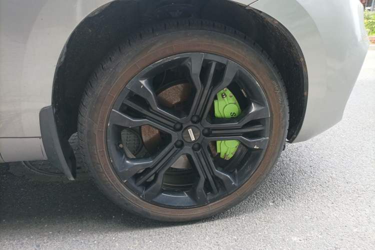 Used Wey VV7 2017 2.0T Flagship Model Right Front Wheel Hub