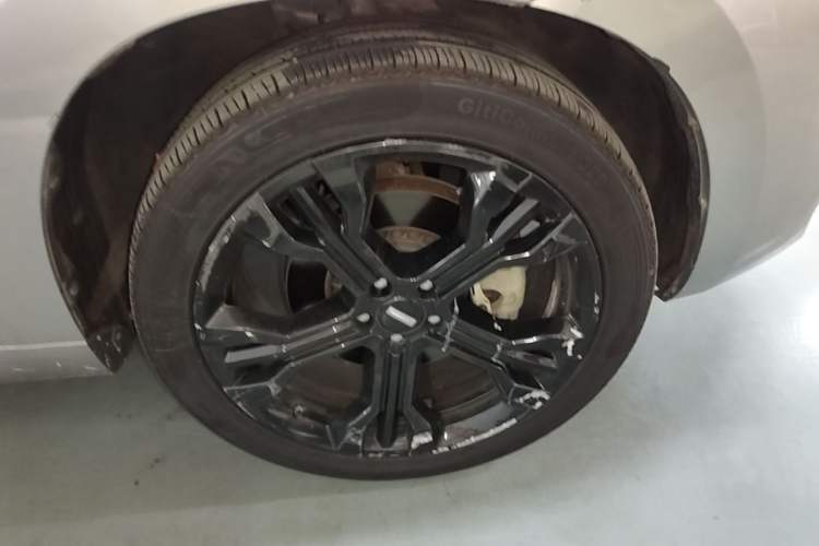Used Wey VV7 2017 2.0T Flagship Model Right Rear Wheel Hub