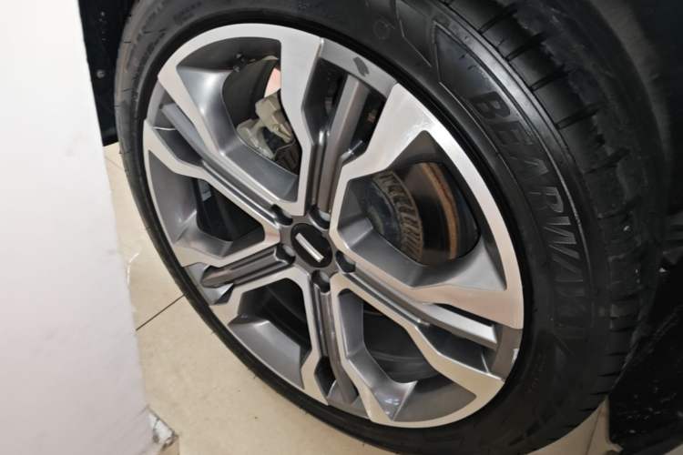 Used Wey VV7 2017 2.0T Flagship Model Right Rear Wheel Hub