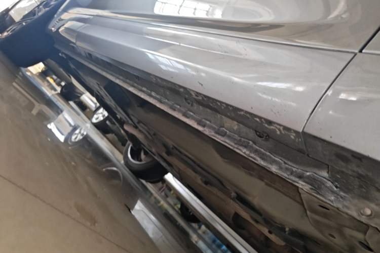Used Wey VV7 2017 2.0T Flagship Model Right Side Sill