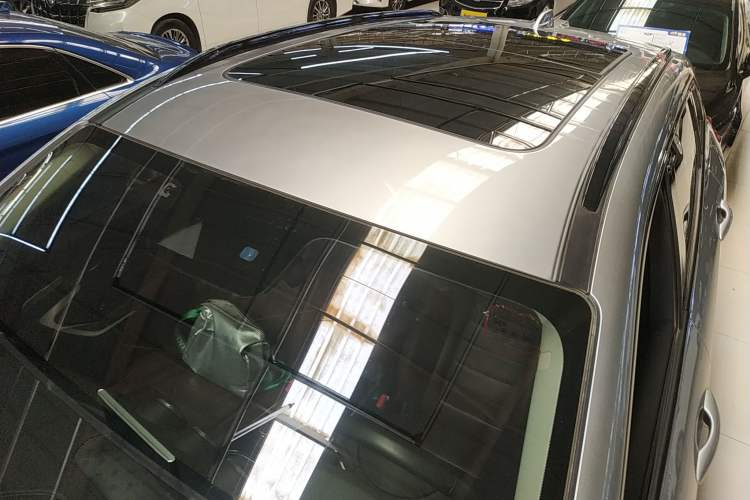 Used Wey VV7 2017 2.0T Flagship Model Roof