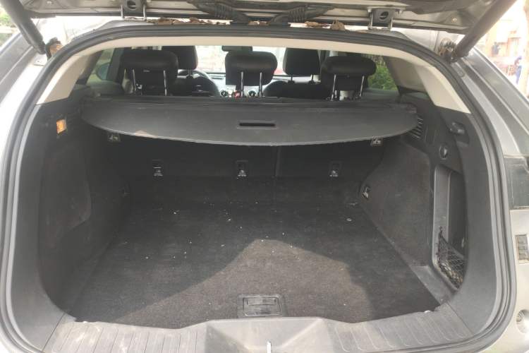 Used Wey VV7 2017 2.0T Ultra-Luxury Version Trunk